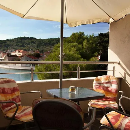 Apartmenthaus Kosirina-Tisno Exterior photo