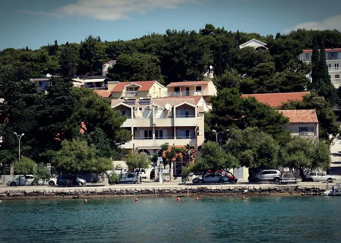 Apartmenthaus Kosirina-Tisno